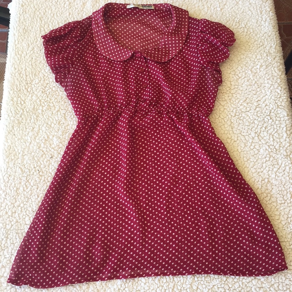 5x$15 Red Polka Dot Top
